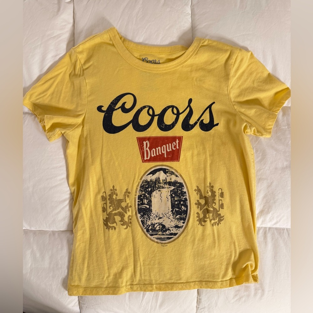 Vintage Coors Banquet Graphic Tee (Yellow)